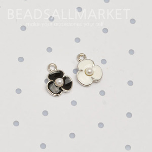 PNCK1785-2 에폭 진주3잎에폭꽃  OR 팬던트 [9x9][2color][1개]Pearl and Enamel 3-petal Flower Platinum Pendant